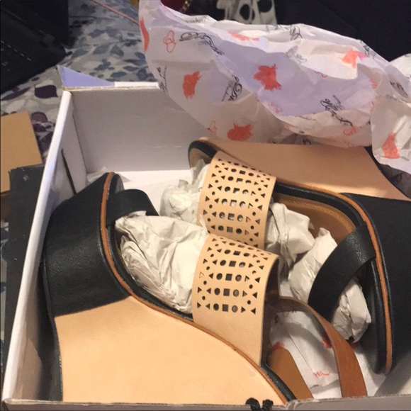 Brand new wedge heels - Picture 2 of 3